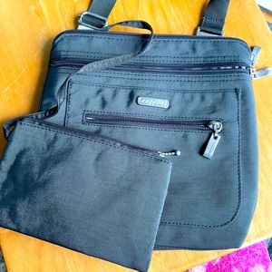 NWOT gray baggalini